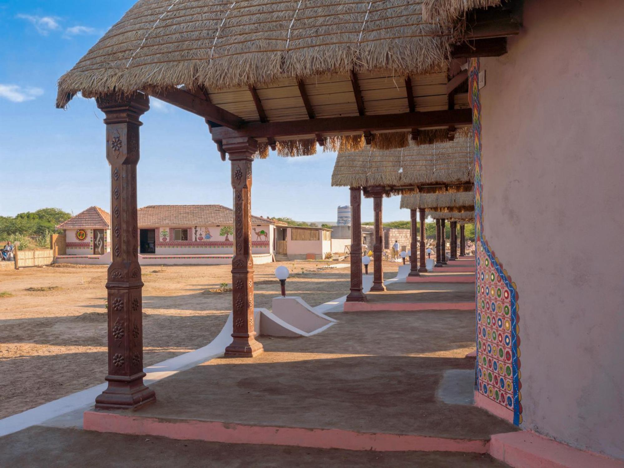 Dholavira Village Resort Eksteriør bilde