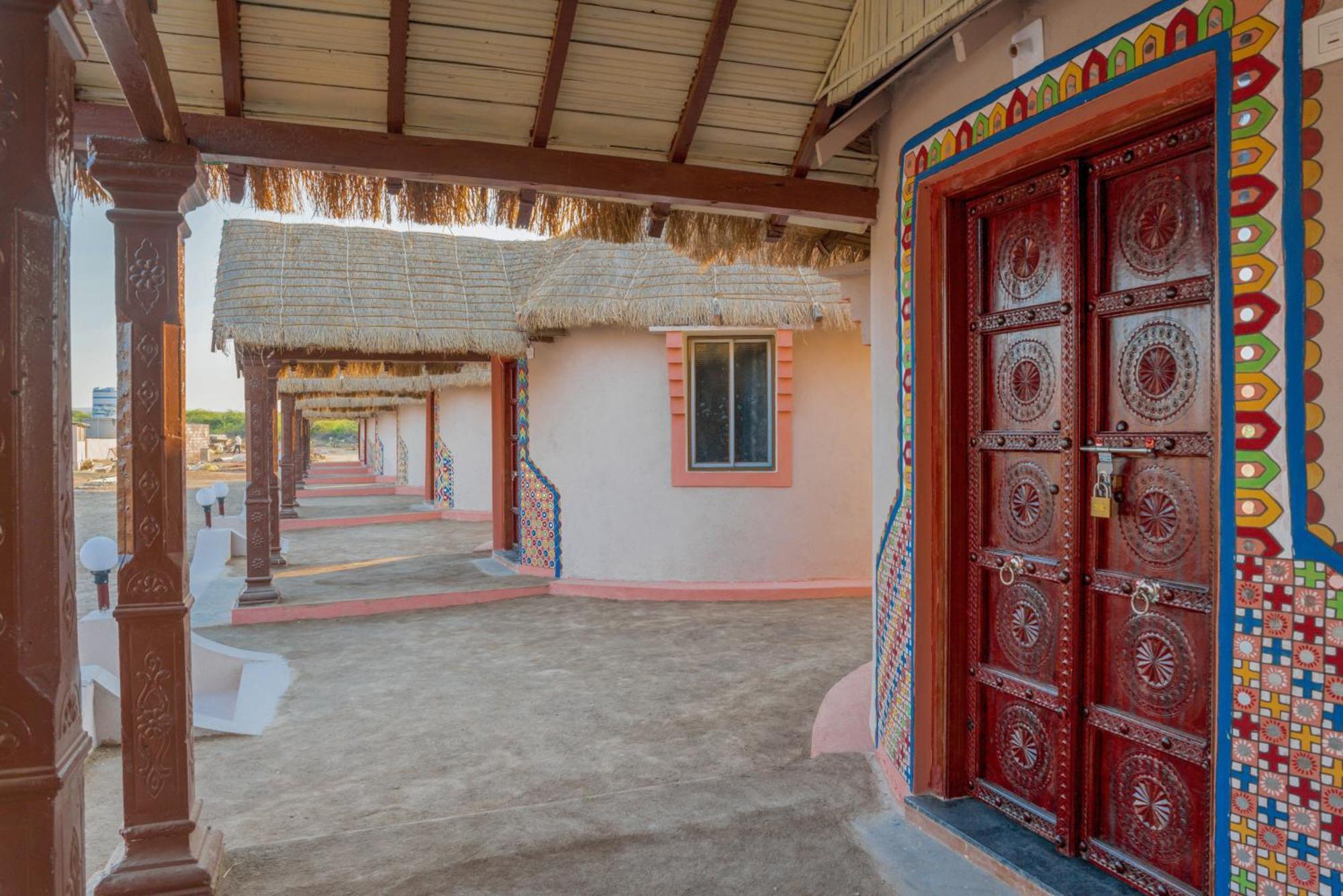 Dholavira Village Resort Eksteriør bilde